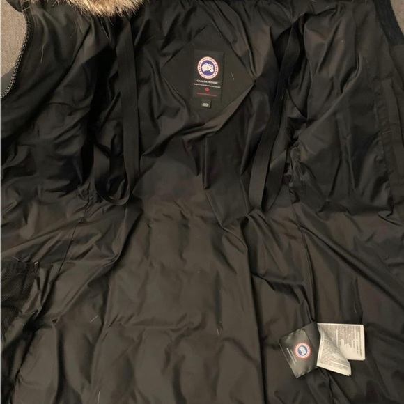 Authentic Canada Goose Beechwood Jacket Perfect condition 10/10 - Picture 4 of 5